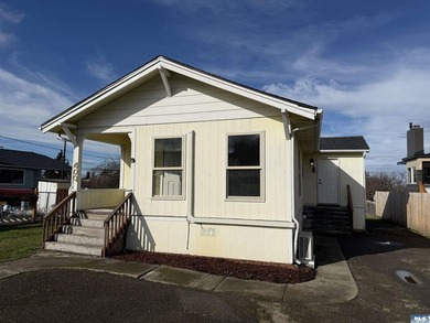 Beach Home For Sale in Port Angeles, Washington