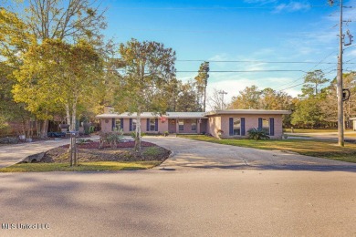 Beach Home For Sale in Diamondhead, Mississippi