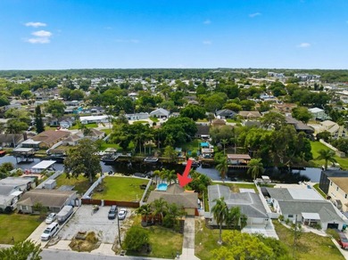 Beach Home For Sale in Palm Harbor, Florida