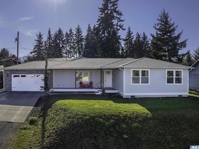 Beach Home For Sale in Port Angeles, Washington