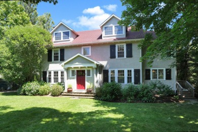 Beach Home For Sale in Vineyard Haven, Massachusetts