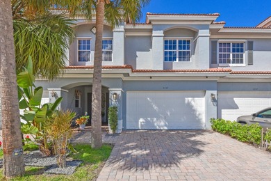 Beach Townhome/Townhouse Active Under Contract in Port Saint Lucie, Florida