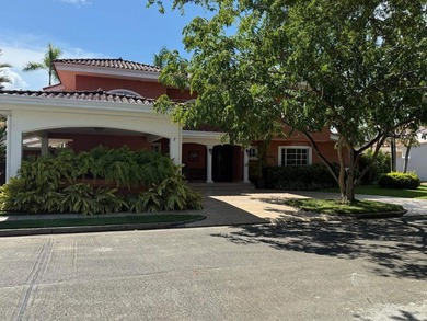 Beach Home For Sale in Panama City, 