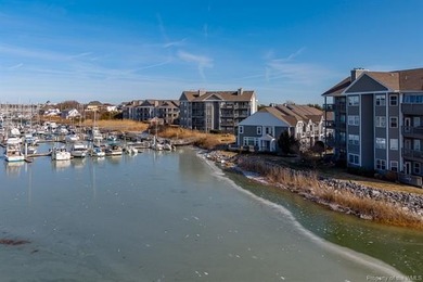 Beach Condo For Sale in Hampton, Virginia