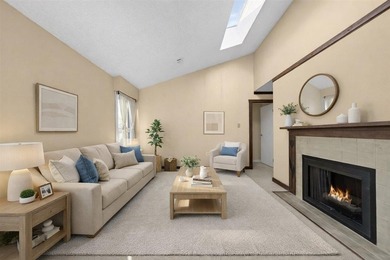 Beach Condo For Sale in West Vancouver, BC