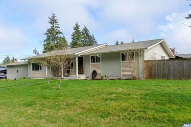 Beach Home For Sale in Port Angeles, Washington