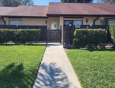 Beach Condo For Sale in West Palm Beach, Florida