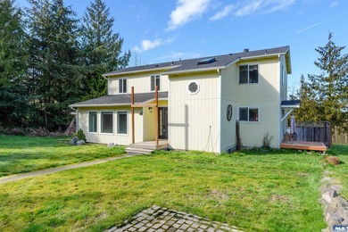 Beach Home Active Under Contract in Port Angeles, Washington