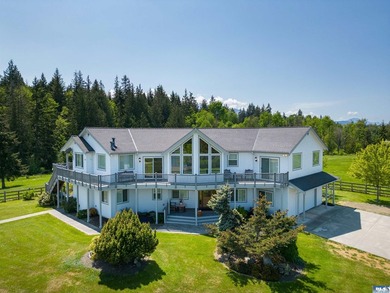 Beach Home For Sale in Port Angeles, Washington