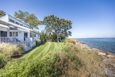 Beach Home For Sale in East Hampton, New York