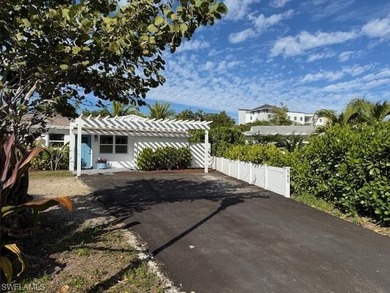 Beach Home For Sale in Naples, Florida