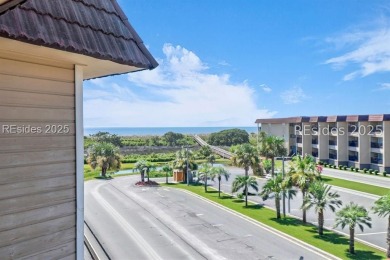 Beach Condo For Sale in Hilton Head Island, South Carolina