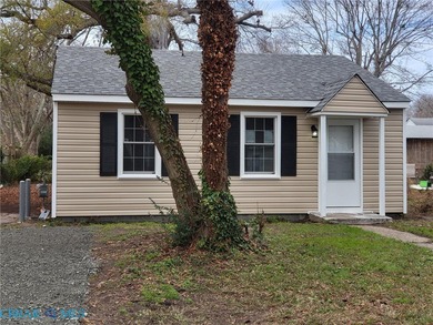 Beach Home For Sale in Hampton, Virginia