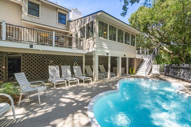 Beach Home For Sale in Isle of Palms, South Carolina