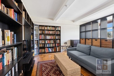 Beach Apartment For Sale in New York, New York