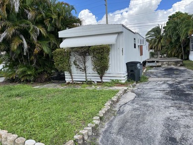 Beach Home For Sale in Fort Lauderdale, Florida