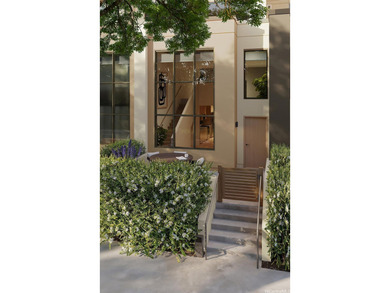 Beach Condo For Sale in Honolulu, Hawaii