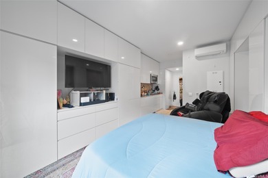 Beach Condo For Sale in Honolulu, Hawaii