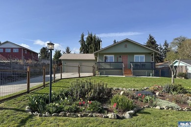Beach Home For Sale in Port Angeles, Washington