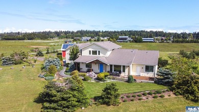 Beach Home For Sale in Sequim, Washington