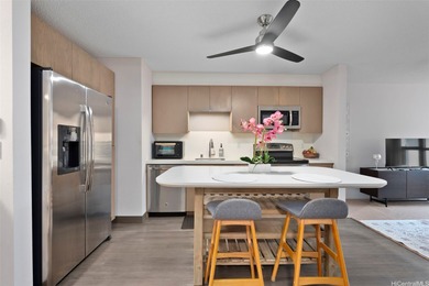 Beach Condo For Sale in Honolulu, Hawaii