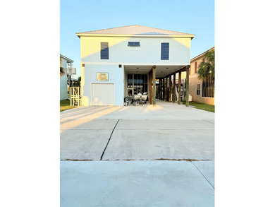 Beach Home For Sale in Grand Isle, Louisiana