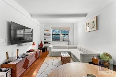 Beach Apartment For Sale in New York, New York