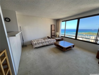 Beach Condo For Sale in Honolulu, Hawaii