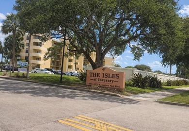 Beach Condo For Sale in Lauderhill, Florida