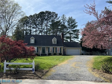 Beach Home Sale Pending in Urbanna, Virginia