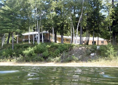 Beach Home Active Under Contract in Manistique, Michigan