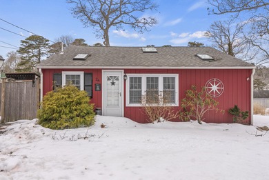 Beach Home Sale Pending in Mashpee, Massachusetts