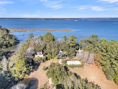 Beach Home For Sale in Wadmalaw Island, South Carolina