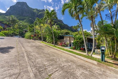 Beach Home For Sale in Kaaawa, Hawaii