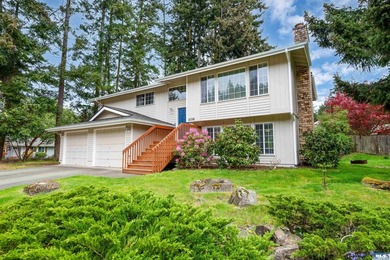 Beach Home For Sale in Port Angeles, Washington
