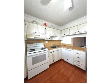 Beach Condo For Sale in Sunrise, Florida