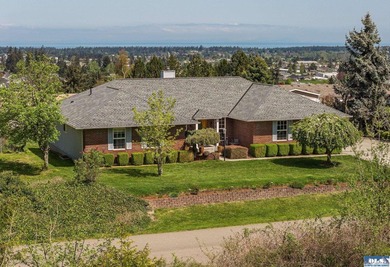 Beach Home For Sale in Sequim, Washington