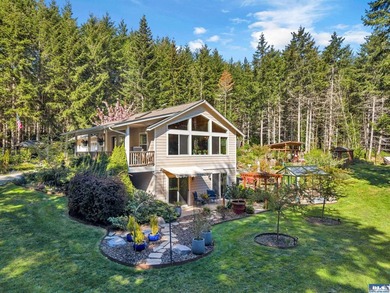 Beach Home For Sale in Port Angeles, Washington