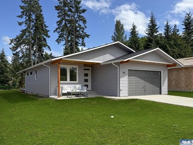 Beach Home For Sale in Port Angeles, Washington