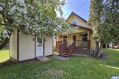 Beach Home For Sale in Port Angeles, Washington