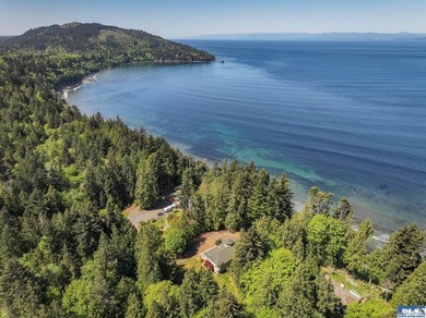 Beach Home For Sale in Port Angeles, Washington
