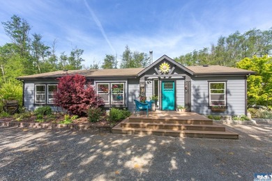 Beach Home For Sale in Sequim, Washington