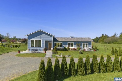 Beach Home For Sale in Sequim, Washington