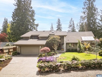 Beach Home For Sale in Sequim, Washington