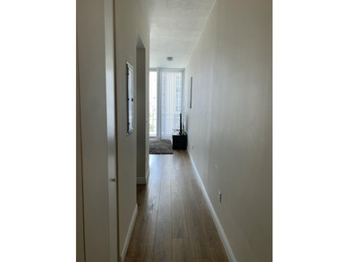 Beach Condo For Sale in Miami, Florida