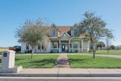 Beach Home For Sale in Bayview, Texas