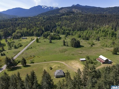 Beach Home For Sale in Port Angeles, Washington