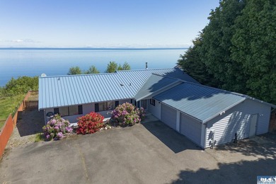 Beach Home For Sale in Port Angeles, Washington