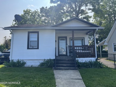 Beach Home For Sale in Neptune, New Jersey