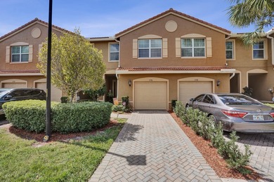Beach Townhome/Townhouse For Sale in Lake Worth, Florida